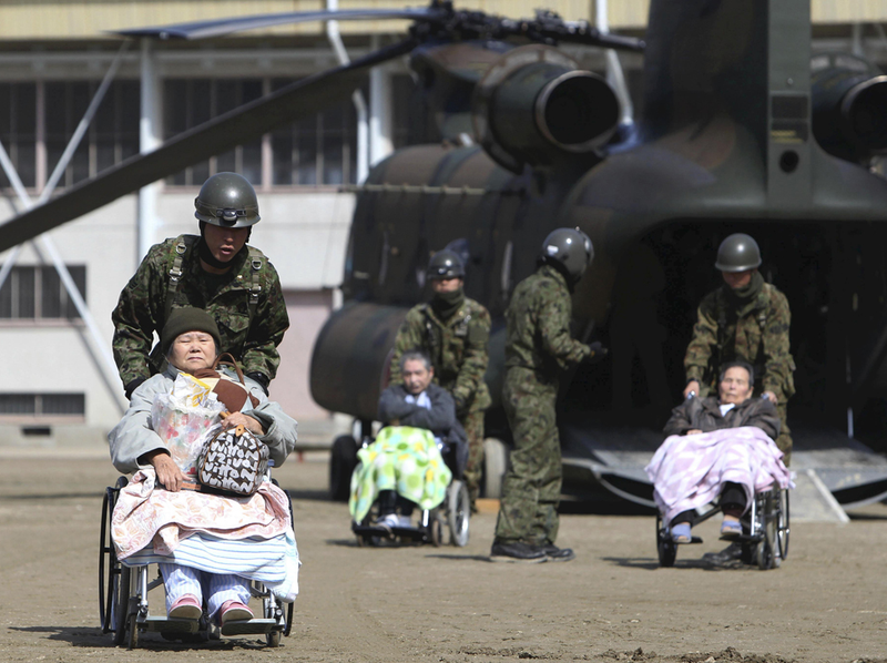 Illustration for article titled The Japan Quake's Most Powerful Photos (Updated)
